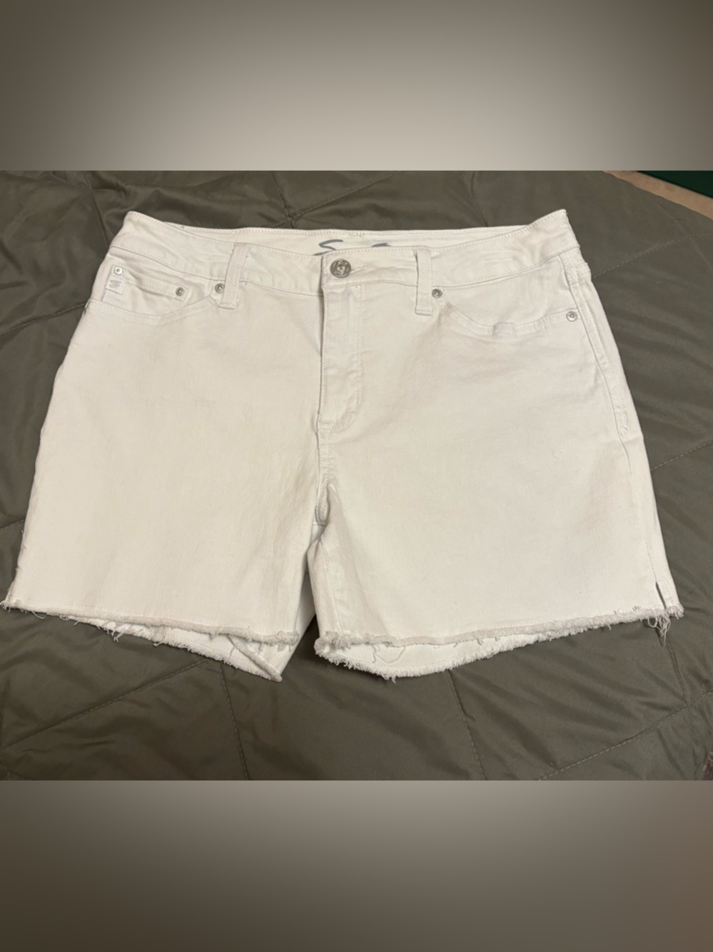 Seven7 White Frayed Hem Denim Shorts